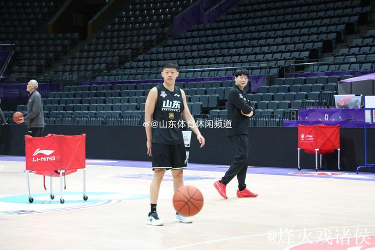 北控男篮分享北控&山东踩场片段:今晚19:35比赛正式打响 北控男篮分享北控&山东踩场片段:今晚19:35比赛正式打响