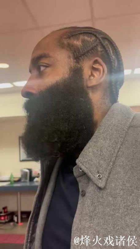 哈登称赞火箭重建成功,申京阿门小贾成长显著 哈登称赞火箭重建成功,申京阿门小贾成长显著